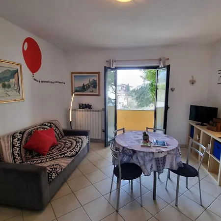 Cristina - Garda Appartement *
