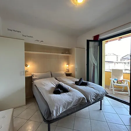 Cristina - Garda Appartement *
